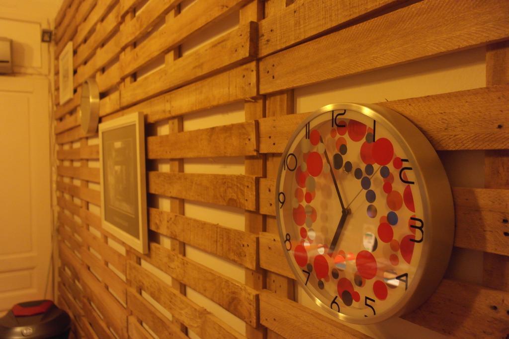 Time Hostel Belgrad Exteriör bild